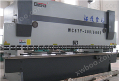 液压板料折弯机WC67Y-300T6000