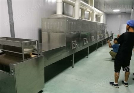 山东科弘生产微波猪皮膨化设备专业定制厂家